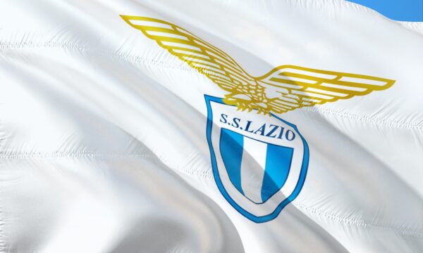 La Lazio supera l’Inter e la vetta è ormai ad un passo