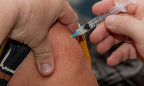 Vaccini, Iacovone: “Nel Lazio in ritardo con seconda dose e maltrattati negli hub”