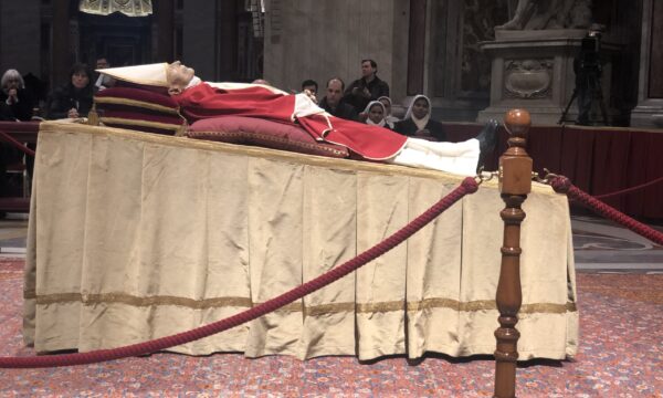 La morte di papa Ratzinger come cattedra della sua fede